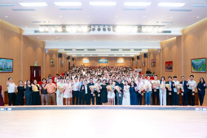 [Video] Trang Chủ Sòng Bạc 13win.com Uy Tín tiếp lửa 13win 20 giaitri tructuyen cho Tải app 13Win Khoa Quản trị 13Win002 Truy cập link - Nhà hàng - Khách sạn 146