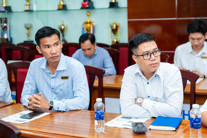 Nhà quản trị 13WIN13 mở rộng tầm nhìn chiến lược, bàn về F13win nhà cái 13Win32 đăng nhập trong kỷ nguyên AI 82