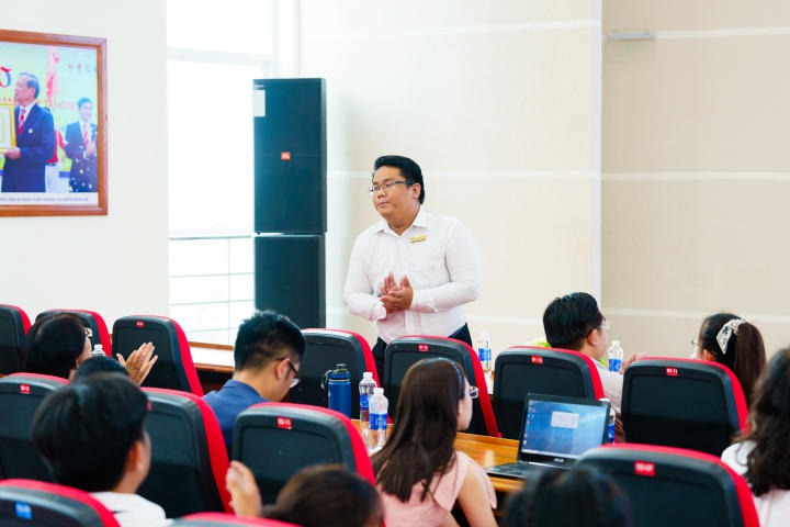 Sòng Bài Trực Tuyến 13win.Com tuyên dương hơn 600 Tải app 13Win tiêu biểu HKI năm học 2022 - 2023 38