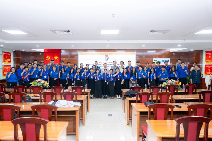 Tuổi trẻ Khoa Quản trị 13Win002 Truy cập link - Nhà hàng - Khách sạn: Năng động, gắn kết và vững bước trong nhiệm kỳ mới 128