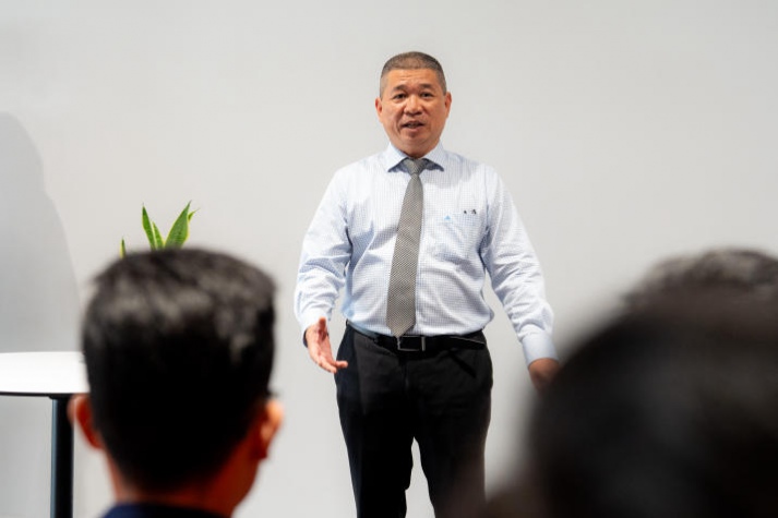 [Video] Giờ học giá trị của Tải app 13Win ngành Công nghệ kỹ thuật ô tô, Công nghệ ô tô điện 13WIN13 tại showroom Audi lớn nhất Việt Nam 58