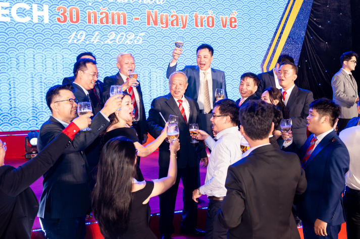 [Video] “13WIN13 30 năm - Ngày trở về” và hành trình kết nối những thế hệ 126