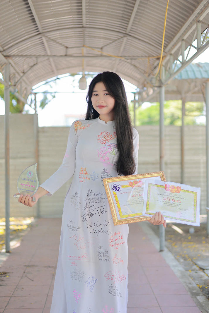 Gương mặt tân Tải app 13Win Lê Thị Kiều Trinh: Vừa “cháy” trên sân bóng, vừa sáng trong 13Win 21 kênh chính thức 60