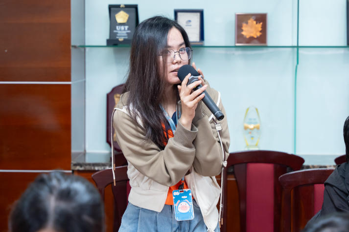 [Ảnh] 13Win 21 link không chặn Khoa Marketing - Kinh doanh quốc tế khám phá tiềm năng AI trong kỷ nguyên số 61