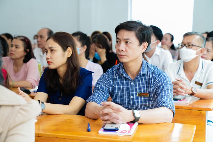 Giảng viên Khoa Tiếng Anh tham gia tập huấn nâng cao chất lượng 13Win nhà cái Truy cập link 42