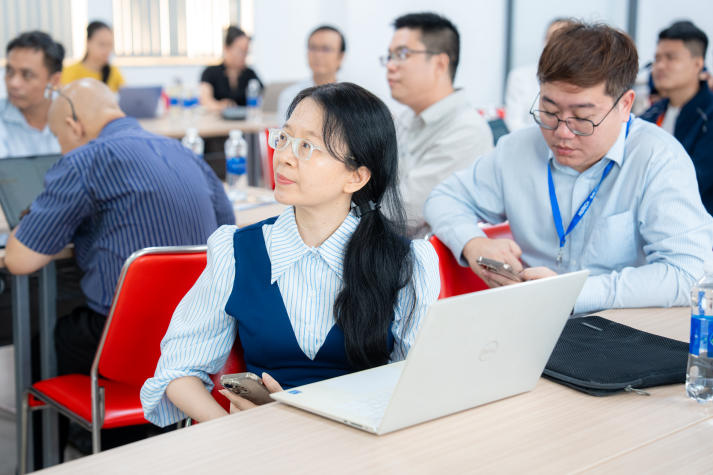 13WIN13 fosters academic connections and advances interdisciplinary research at Scientific Machine Learning Workshop 35
