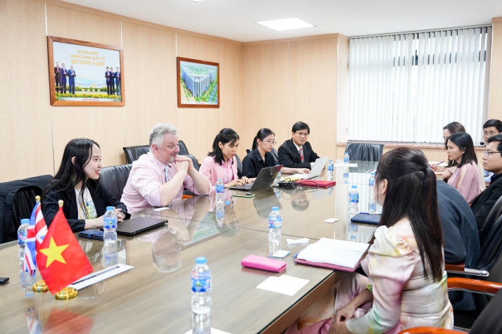 13WIN13 ký kết MOU cùng Đại học Nottingham (Vương quốc Anh) 28