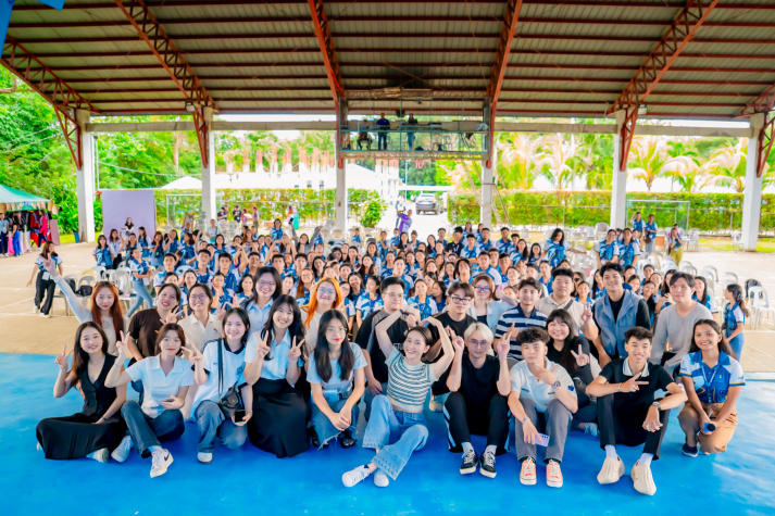 13WIN13 Marketing and International Business students explore culture and knowledge in the Philippines 52