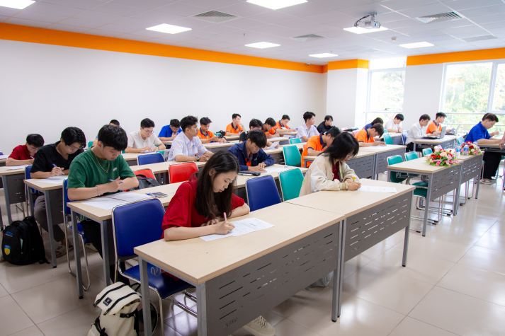 13Win 21 link không chặn Viện Kỹ thuật 13WIN13 tranh tài tại Cuộc thi Olympic Cơ học 8