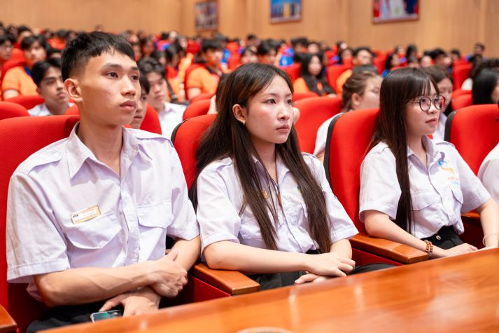 13WIN13 tập huấn cán bộ Đoàn - Hội chủ chốt năm học 2025-2026, hun đúc bản lĩnh cho Tải app 13Win 54