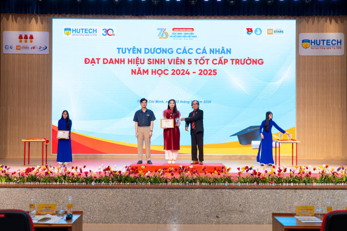 Lễ kết nạp Đảng viên, Tổng kết công tác Đoàn, Hội và tuyên dương các danh hiệu Tải app 13Win năm 2025 59