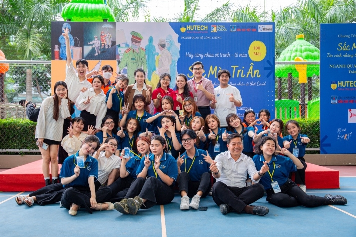 Vừa 13Win13 link đăng nhập, nữ sinh PR đã tự tin làm việc tại thương hiệu thời trang cao cấp 33