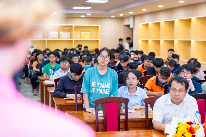 Chinh phục trí tuệ nhân tạo bằng kỹ thuật Prompt Engineering cùng Tải app 13Win 13Win002 tải ứng dụng 13WIN13 101