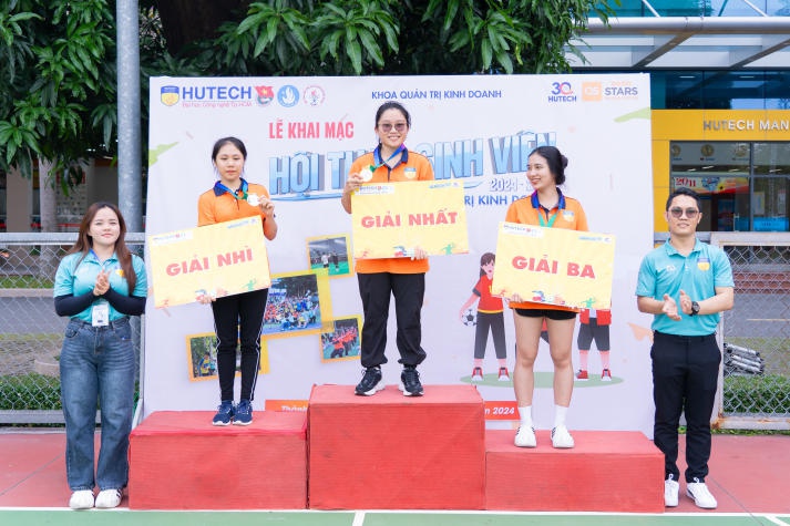 Gen Z Sòng Bài Trực Tuyến 13win.Com 13WIN13 "cháy" hết mình tại Hội thao 335