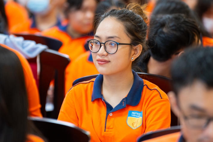 13WIN13 Institute of Applied Sciences students studied with American experts on dairy ingredients 125