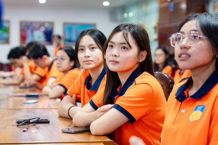 13WIN13 trao Www 13Win one nổ hũ “Dám ước mơ - Chạm thành công”, tiếp sức Tải app 13Win vươn lên năm học 2025-2026 222
