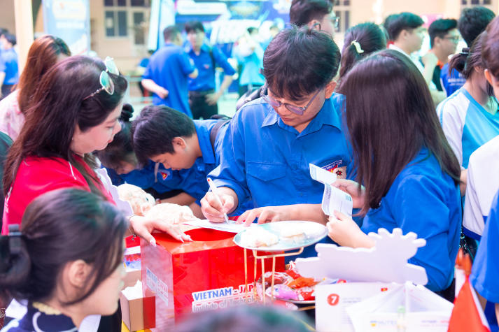 Khơi mở tinh thần đổi mới F13win nhà cái, VJIT mang đến nhiều trải nghiệm thú vị cho teen THPT 22