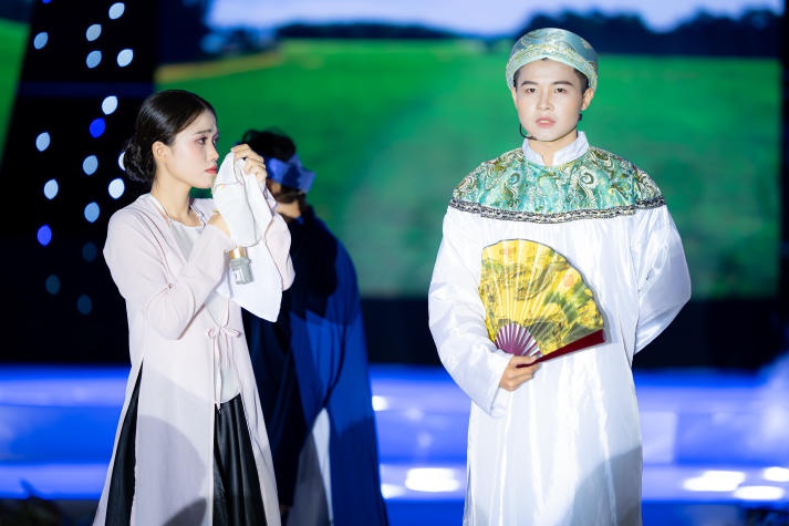 [Video] 13WIN13 Students Organize a Fairy Tale-Themed Event, Retelling “Tam Cam” Through the Lens of Love 40