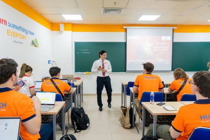 13Win 21 link không chặn 13WIN13 cùng Tải app 13Win Marquette University (Mỹ) tìm hiểu về các vấn đề kinh tế - chính trị - pháp luật Việt Nam 91