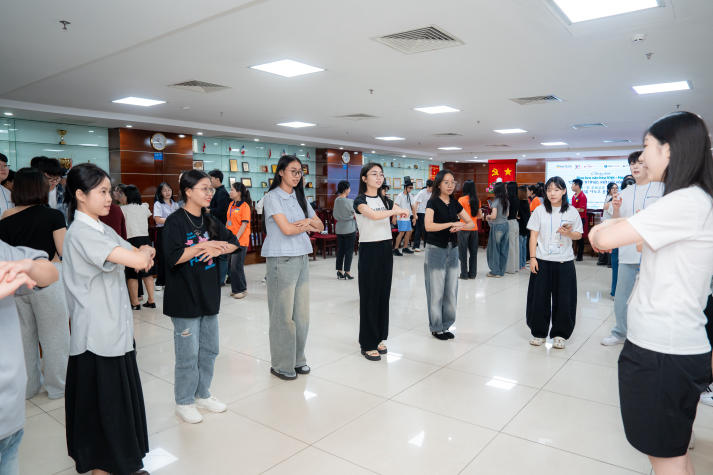 [13WIN13 2025] Quốc tế hóa toàn diện - Bước tiến chiến lược trong đào tạo và hội nhập toàn cầu 131