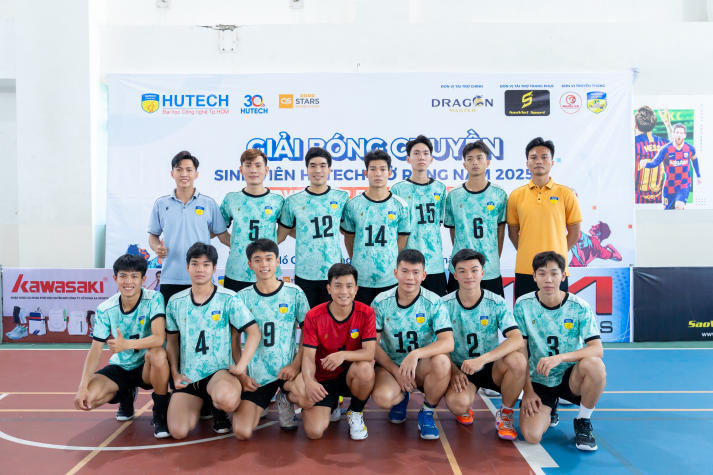Đội tuyển nữ 13WIN13 và nam Sư phạm Kỹ thuật lên ngôi vô địch Giải Bóng chuyền CUP DRAGON MASTER 2025 67