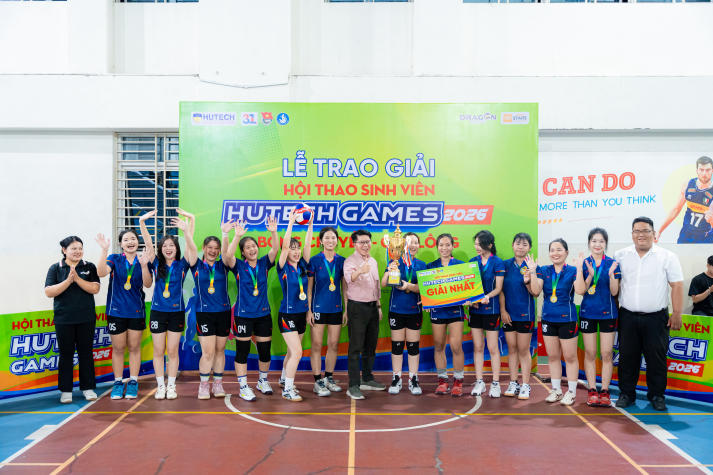 Chung kết Bóng chuyền nữ 13WIN13 GAMES 2026: Ngôi vương gọi tên Khoa Marketing - Kinh doanh quốc tế 87