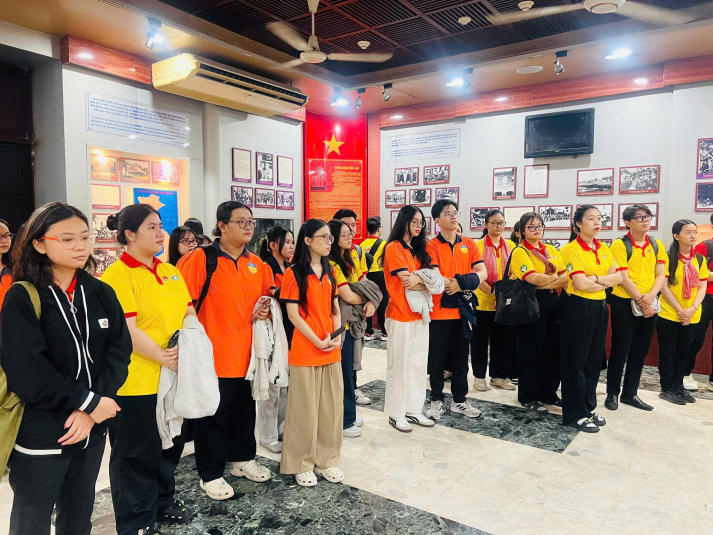 Khi mùa xuân được tạo nên từ ý thức sẻ chia của Khoa Tài chính - Thương mại 13WIN13 42