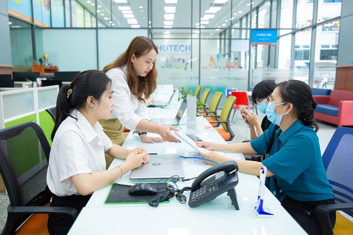 Trung tâm Tư vấn Tuyển sinh 13WIN13 làm việc liên tục trong dịp Lễ Giỗ tổ Hùng Vương và Lễ 30/4 - 01/5 20