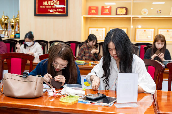 13Win 21 link không chặn Kiến trúc - Mỹ thuật trải nghiệm thiết kế sản phẩm từ da tại workshop chuyên đề 54