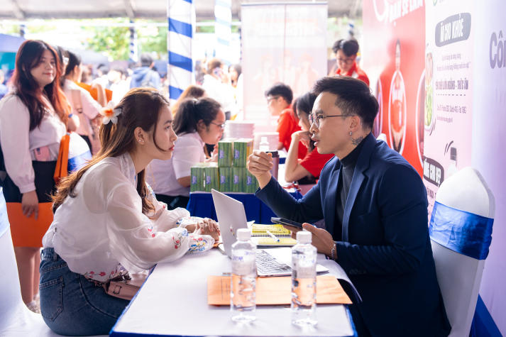 Những Trang Chủ 13Win.com Chính Thức Tặng 88k nào đã chốt tham gia 13WIN13 ALUMNI JOB FAIR 2025 vào 20/3 tới đây? 122