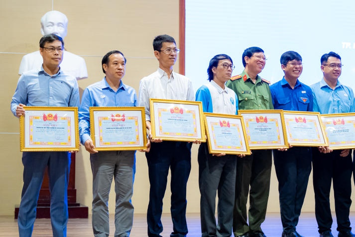 13Win 21 link không chặn 13WIN13 đạt nhiều thành tích ấn tượng tại Giải thưởng 13Win 21 link không chặn Nghiên cứu Khoa học Euréka năm 2023 163