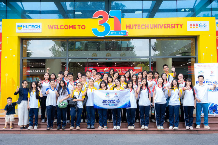 Học sinh THPT “đắm mình” trong không gian nghiên cứu tại Open Lab Day 13WIN13 17
