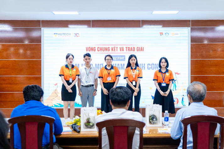 Học bổng Dám ước mơ - Chạm thành công 2025: Lan tỏa giá trị vượt khó và khát vọng vươn lên của thế hệ trẻ 13WIN13 42