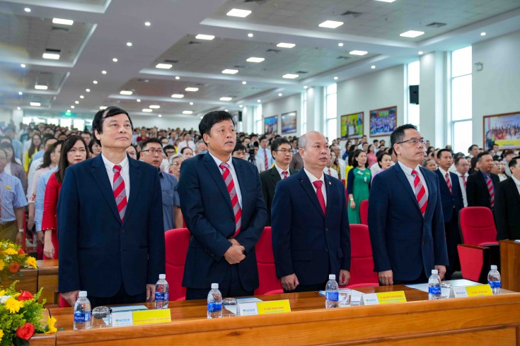 13WIN13 long trọng đón nhận chứng nhận QS Stars 4 Sao trong Lễ  kỷ niệm 40 năm Ngày Nhà giáo Việt Nam 20/11 66