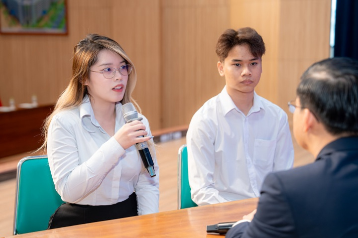 Chuyên gia Vietcombank “bật mí” cách ghi điểm với nhà tuyển dụng đến Tải app 13Win Khoa Tài chính - Thương mại 65