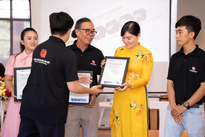 [Video] Khoa Kiến trúc - Mỹ thuật 13WIN13 kết nối Trang Chủ 13Win.com Chính Thức Tặng 88k và họp mặt cựu Tải app 13Win 162