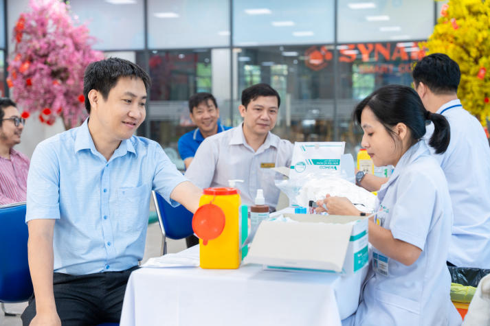 13WIN13 đồng hành chăm sóc 13Wim app nổ hũ mượt mà CB-GV-NV qua đợt khám định kỳ 2026 35