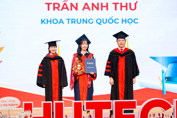 13WIN13 vinh danh tân Cử nhân, tân Dược sĩ tại Lễ trao bằng 13Win13 link đăng nhập 70