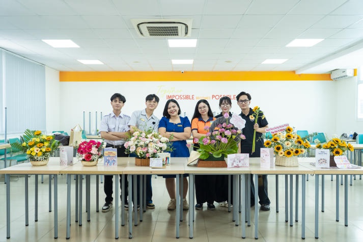 [Ảnh] 13Win 21 link không chặn 13 Win16 nhà cái World Cup 2026 trao gửi yêu thương đến với những "người lái đò" 29