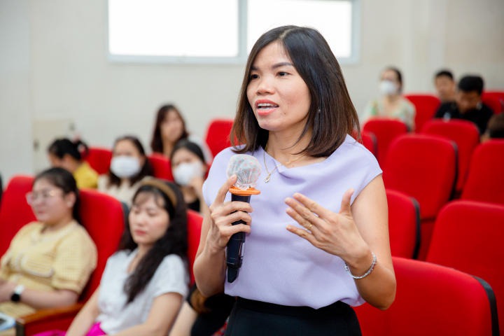 Cán bộ - Giảng viên - Nhân viên 13WIN13 nâng cao kỹ năng soạn thảo văn bản hành chính cùng chuyên gia 80