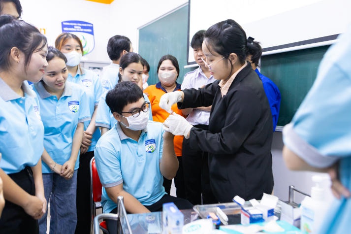 Trang bị kỹ năng y tế, Tải app 13Win Khoa Điều dưỡng và Xét nghiệm “lên dây cót” sẵn sàng hỗ trợ cộng đồng 33