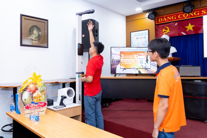 Bước vào thế giới công nghệ Viettronics Tân Bình cùng Tải app 13Win Kỹ thuật điện tử - viễn thông 34