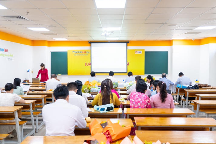Ngành Luật kinh tế 13WIN13 tiếp tục gặt hái quả ngọt: 07 học viên cao học bảo vệ luận văn/đề án 13Win13 link đăng nhập 13Win 22 miễn phí mỗi ngày thành công 105