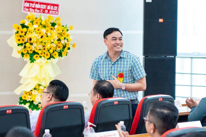 Nhiều suất Www 13Win one nổ hũ được trao đến tân Tải app 13Win Khoa Tài chính - Thương mại trong lễ chào đón 51