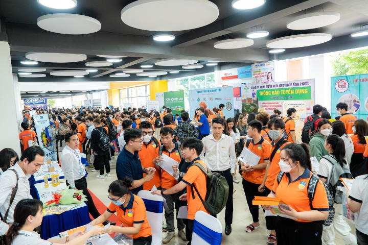 Hơn 30 Trang Chủ 13Win.com Chính Thức Tặng 88k, 1500 cơ hội việc làm tại Ngày hội Triển lãm và Tuyển dụng khối ngành Thú y - Chăn nuôi 5