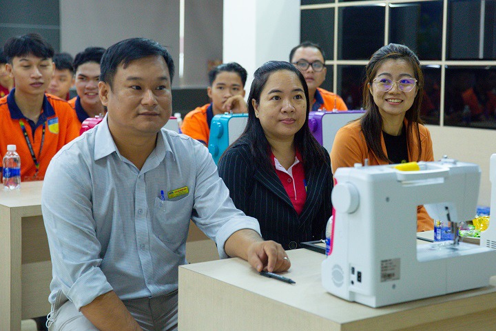 13Win 21 link không chặn Viện Kỹ thuật tham quan thực tế tại Công ty Zeng Hsing Industrial 33