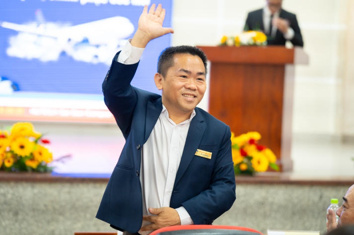 CEO Nguyen Quoc Ky and His Story of Dream-Chasing with 13WIN13 Students 149