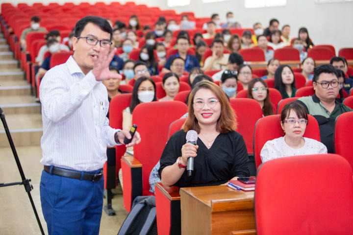 Cán bộ - Giảng viên - Nhân viên 13WIN13 nâng cao kỹ năng soạn thảo văn bản hành chính cùng chuyên gia 69