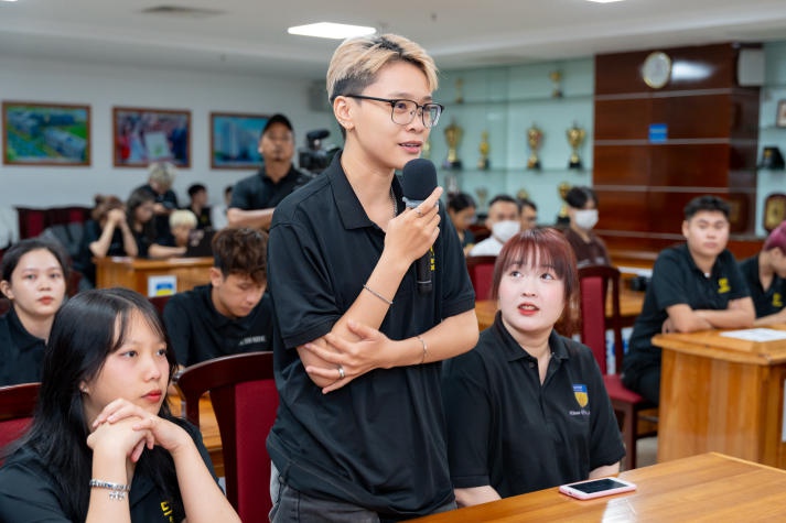 Event Management Students Gain Industry Insights through the Talkshow “Portrait of a Show Director” 89