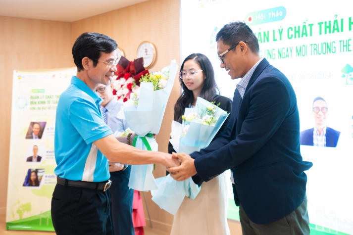 Applied Sciences students raised awareness about waste management towards a circular economy 54